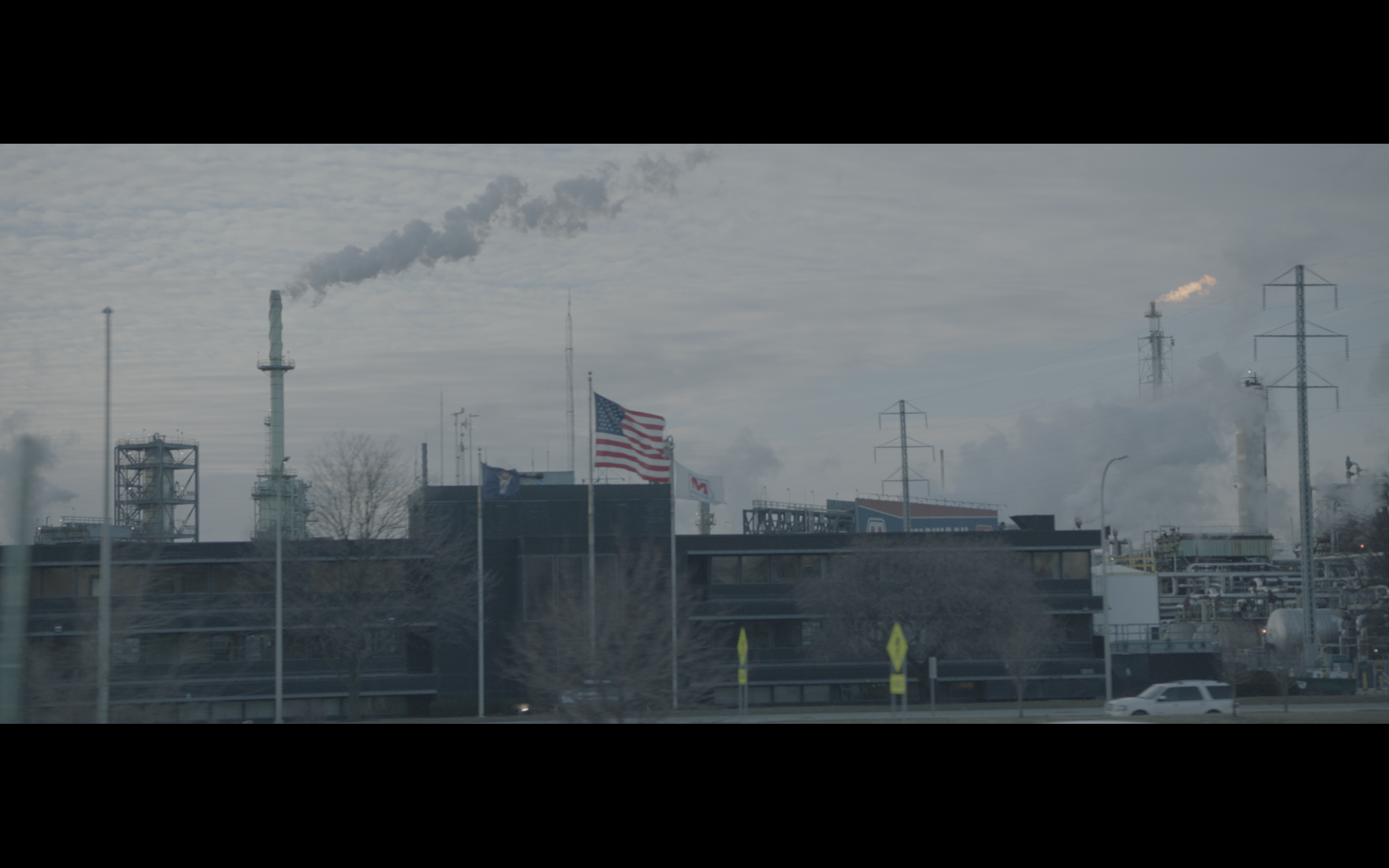 detroiters-stills-selec-3.png